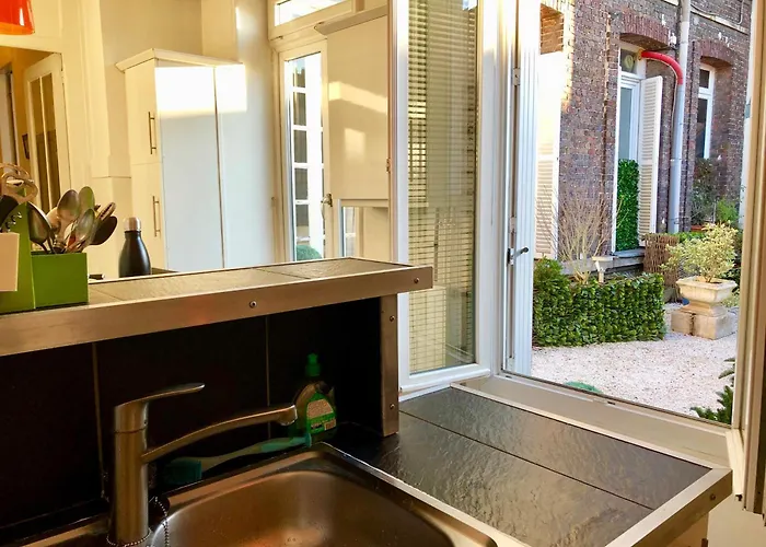 Location 93 M2 Plein Centre Historique