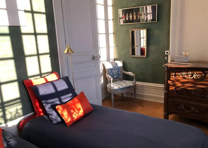 Apartment Location 93 M2 Plein Centre Historique *